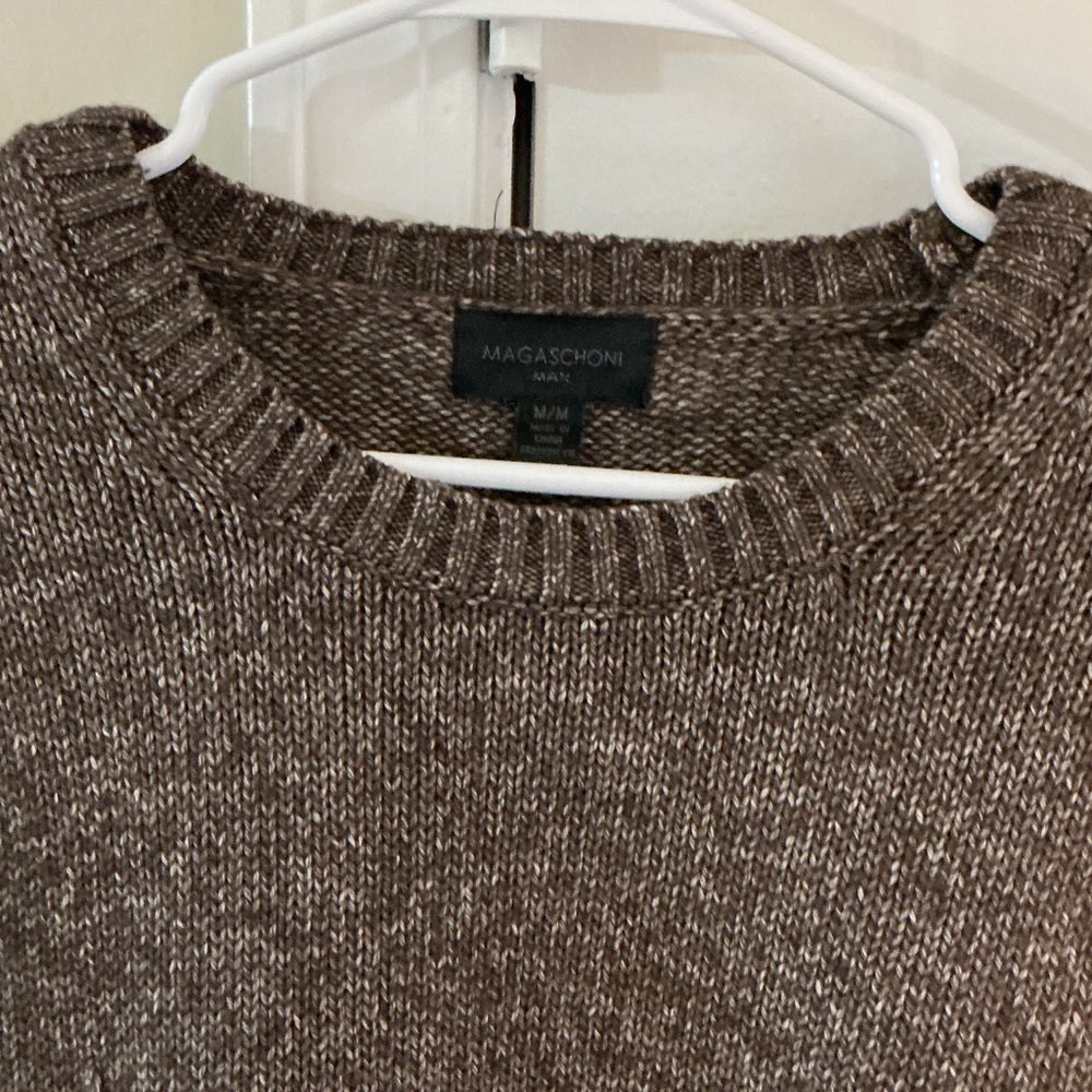 Magaschoni Men's Textured Brown Crewneck Sweater